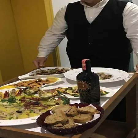 Vivi La Vita 酒店 地拉那