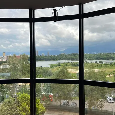 Vivi La Vita 酒店 地拉那