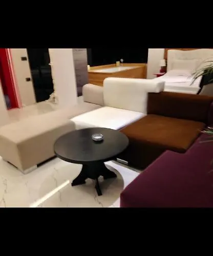 فندق Vivi La Vita *